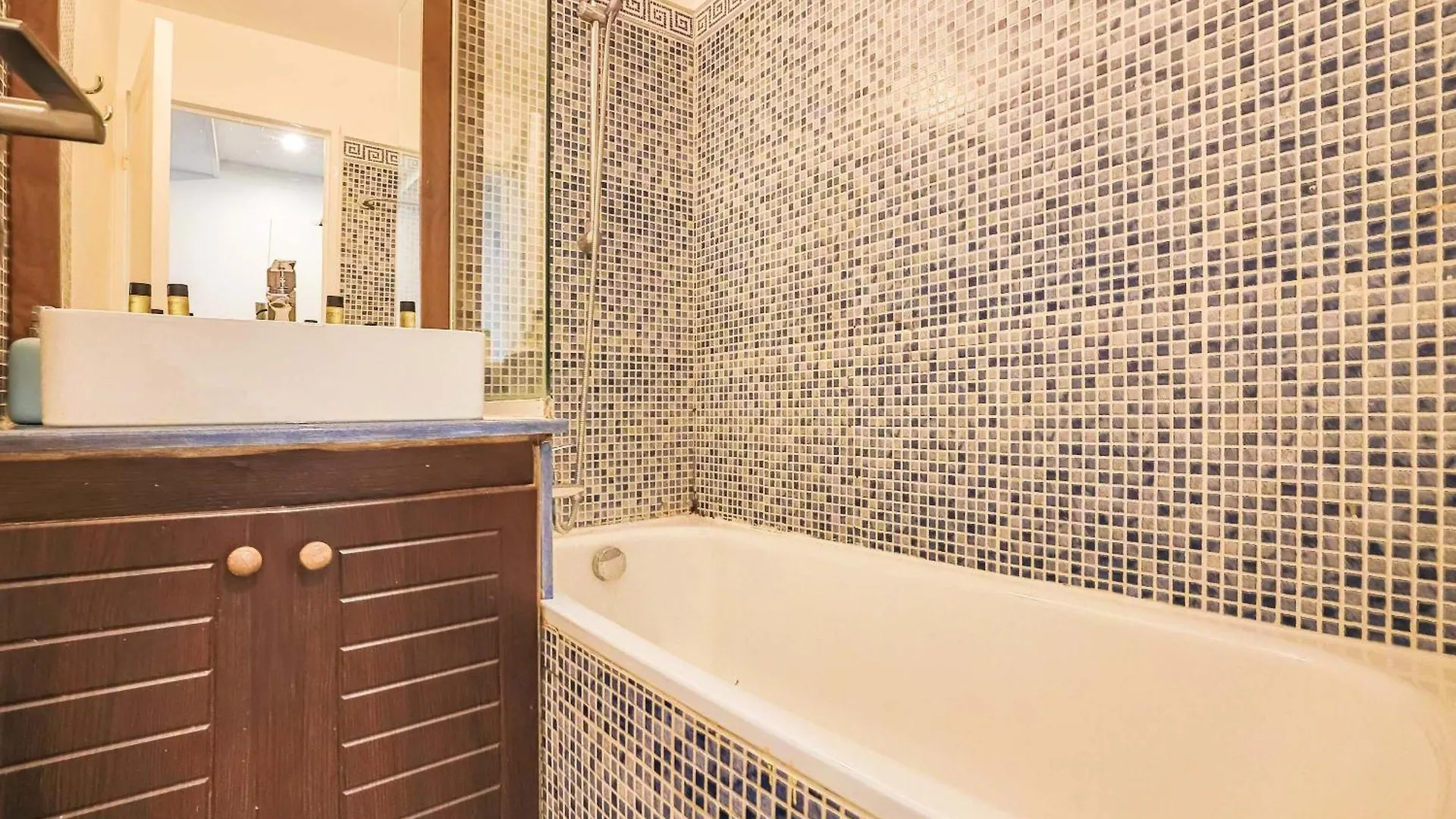 Le Cannes Beach 199C - Lumineux Vue Mer & Piscine Apartment